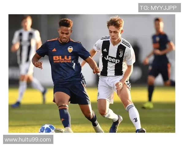 哈维西蒙斯的崛起之路：从青训小将到足坛新星的传奇旅程